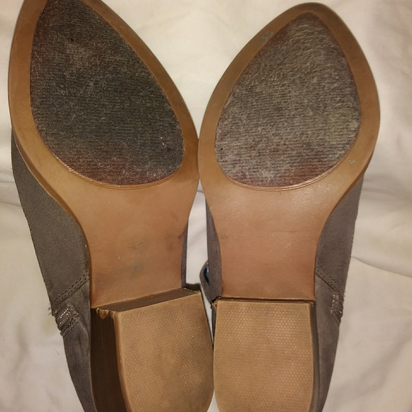 Women's 8.5 Vivian suede embroidered ankle boots - Picture 9 of 9